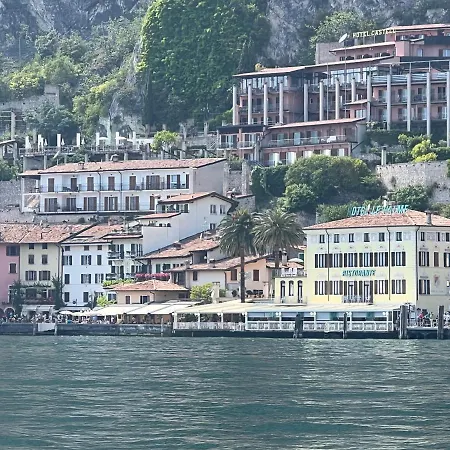 فيلة Castello *