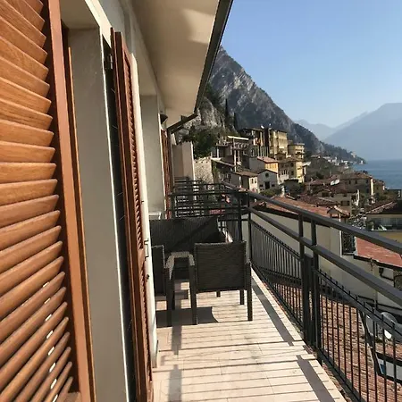 فيلة Castello ليمونِ سول غاردا