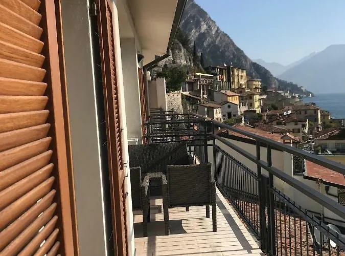 Willa Castello Limone sul Garda